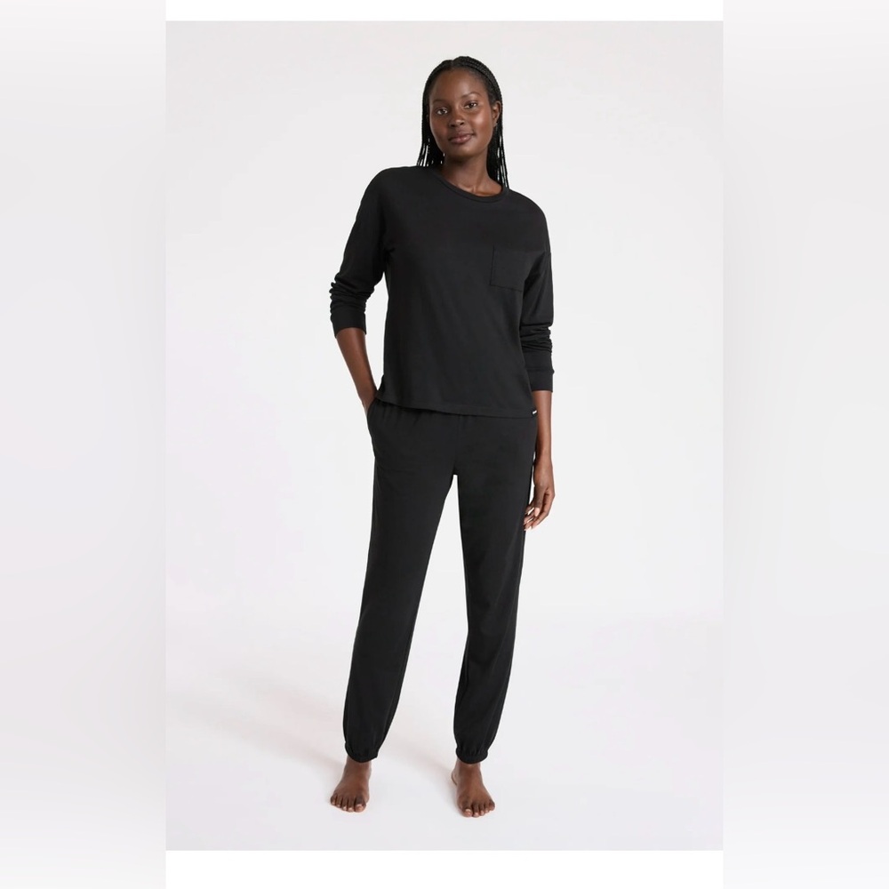 ❄️🦇Classic Black Women's Pajama Set